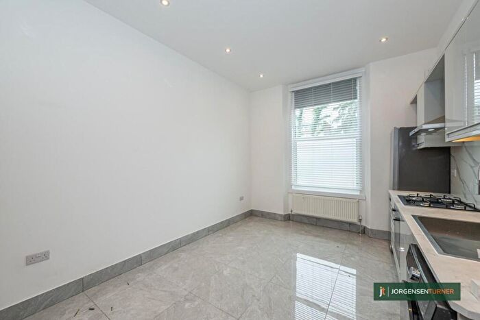 Studio To Rent In Shoot Up Hill, London, NW2