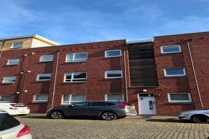 1 Bedroom Flat To Rent In New Mart Place, EH14