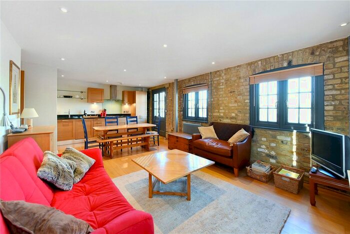 2 Bedroom Flat To Rent In Tempus Wharf, Bermondsey Wall West, London, SE16