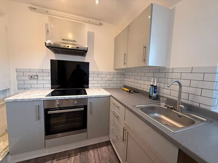1 Bedroom Flat To Rent In Polesworth Road, Dagenham, RM9
