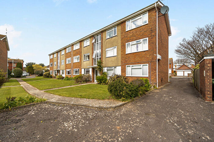 1 Bedroom Flat For Sale In Harley Court, St. Michaels Road, Worthing, West Sussex, BN11