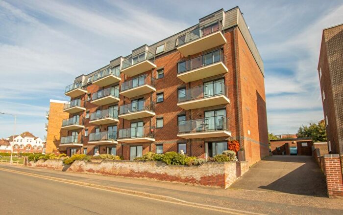2 Bedroom Apartment For Sale In Highcliffe Gardens, Hunstanton, PE36