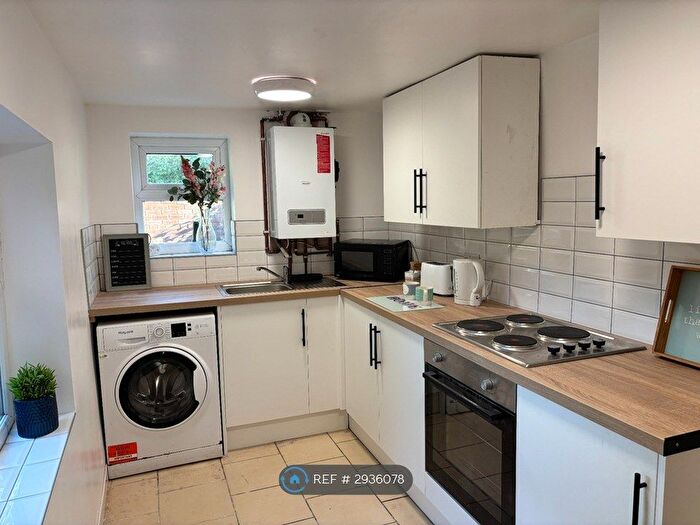 Studio To Rent In Wellfield Road, Liverpool, L9