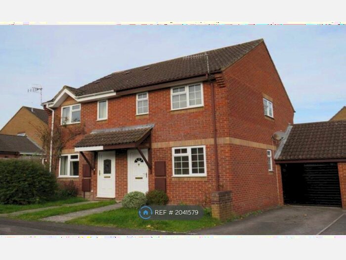 2 Bedroom Semi-Detached House To Rent In Woodbury Gardens, Salisbury, SP2