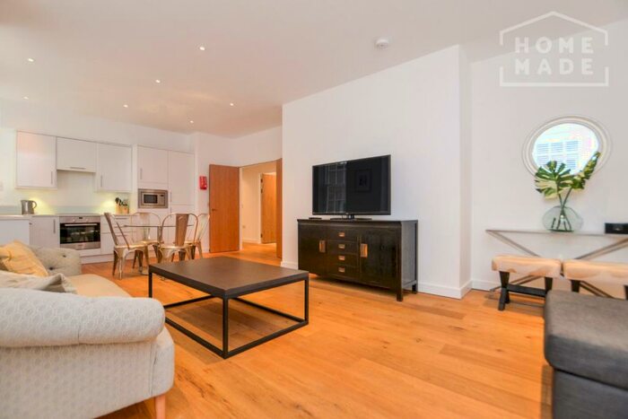 2 Bedroom Flat To Rent In Lovat Lane, Monument, EC3R