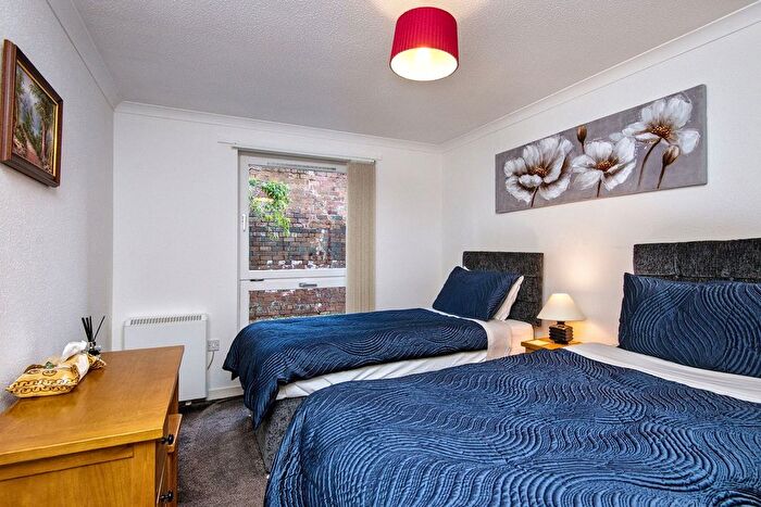 1 Bedroom Flat For Sale In Argyle Court, St Andrews, KY16