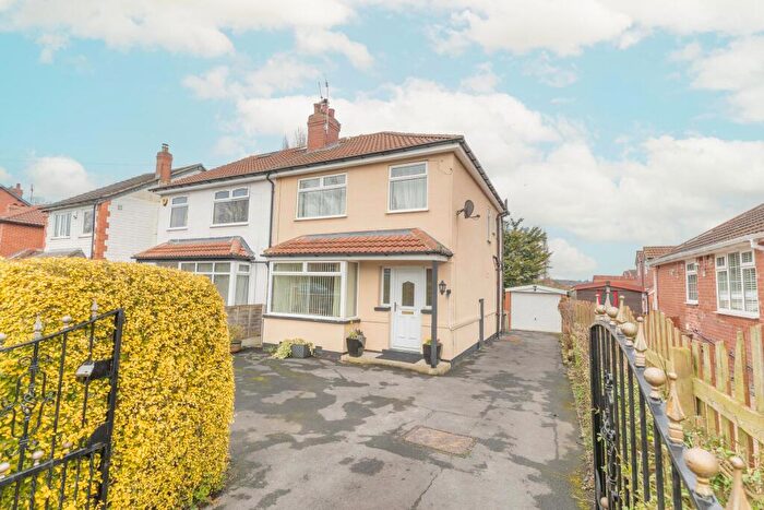 2 Bedroom Semi-Detached House To Rent In Fearnville View, Oakwood, Leeds, LS8