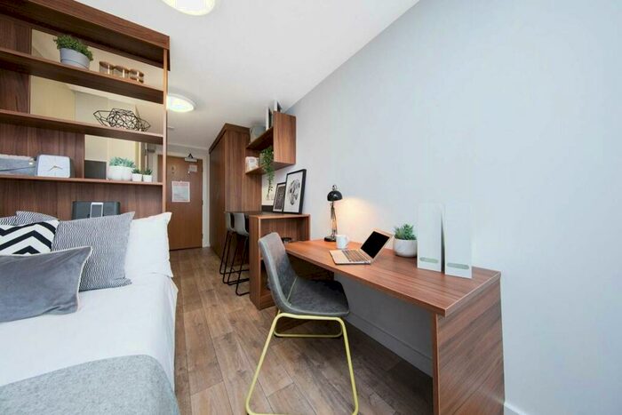 Studio To Rent In Derwent Point, Goswell Road, EC1V