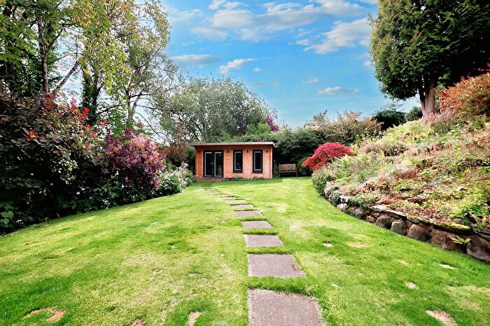 4 Bedroom Detached Bungalow For Sale In Main Street, Almondbank, PH1
