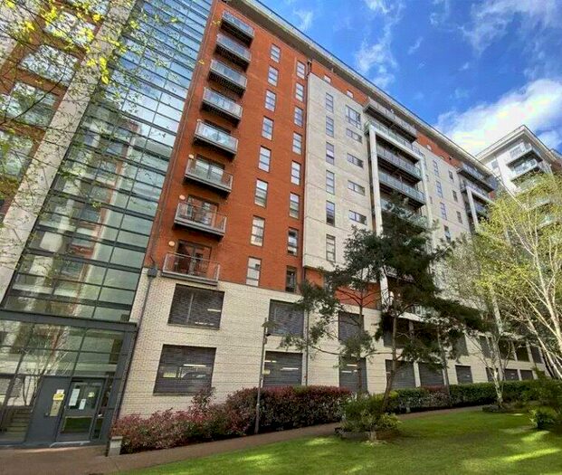 2 Bedroom Apartment To Rent In Barton Place, Hornbeam Way, Manchester, M4