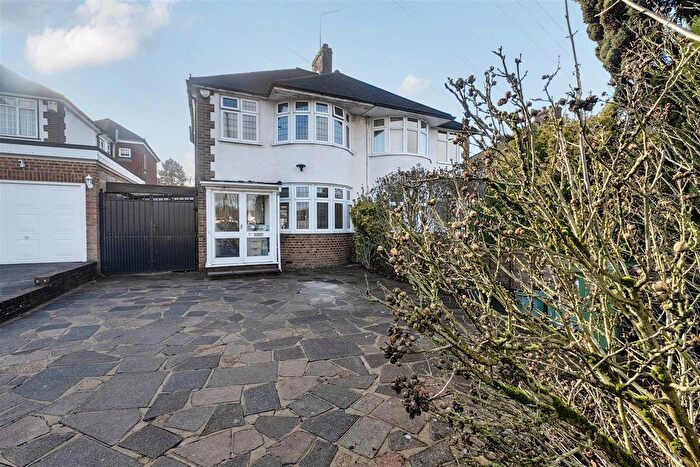 3 Bedroom Semi-Detached House For Sale In Frankswood Avenue, Petts Wood, BR5