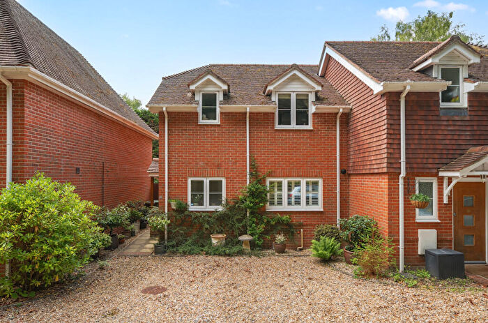 2 Bedroom Semi-Detached House For Sale In Park Lane, Abbots Worthy, Winchester, Hampshire, SO21