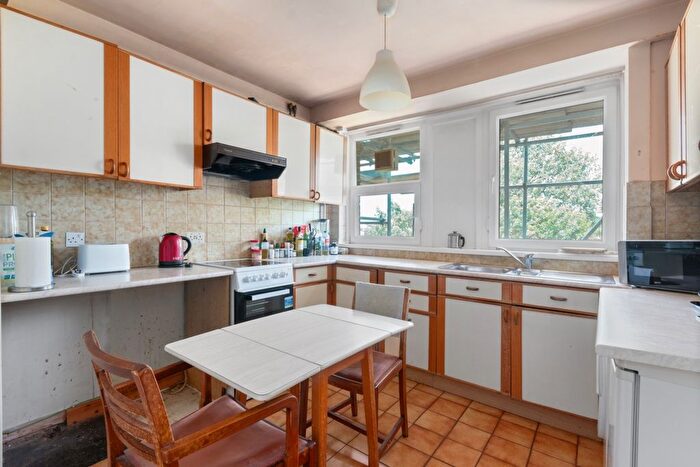 3 Bedroom Flat To Rent In Cambalt Road, Putney, SW15
