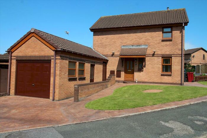 3 Bedroom House To Rent In Helmsley Drive, Barrow-In-Furness, LA14