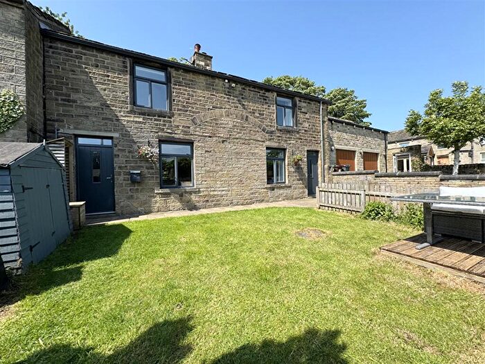3 Bedroom Cottage For Sale In Eunice Lane, Upper Cumberworth, HD8