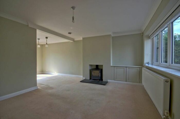 3 Bedroom Terraced House To Rent In Springfield Road, Cambridge, CB22