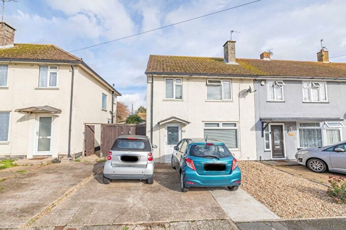 3 Bedroom End Terrace House For Sale In St. Stephens Walk, Ashford, Kent, TN23