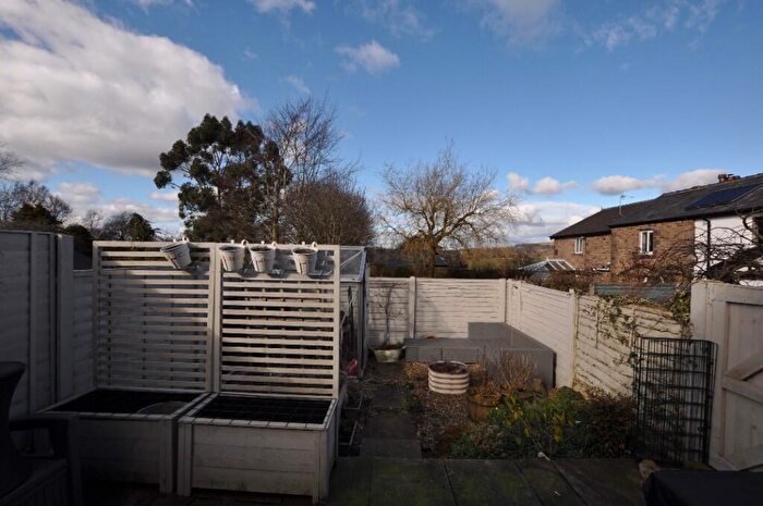 2 Bedroom Cottage For Sale In Long Lane, Heath Charnock, PR6