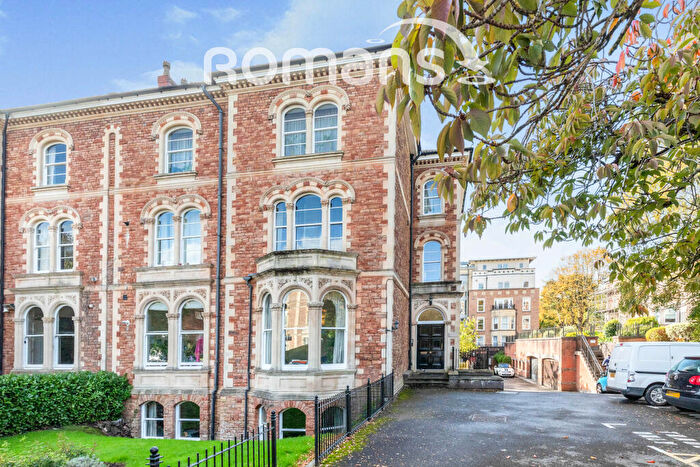 2 Bedroom Flat To Rent In North Hill Villas, Pembroke Road, Bristol, BS8
