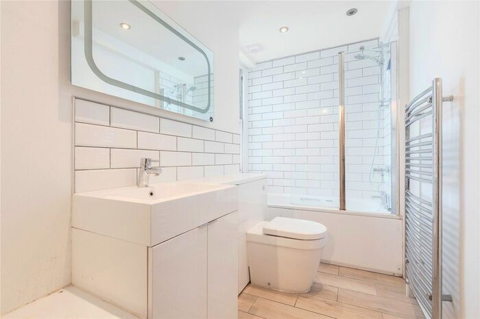 2 Bedroom Flat To Rent In St Georges Mansions, Causton Street, London, SW1P