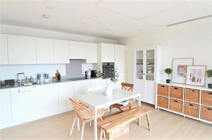 1 Bedroom Apartment For Sale In Cherry Orchard Road, East Croydon, Croydon, CR0