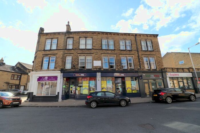 1 Bedroom Flat To Rent In Flat, Idle Hall, The Green, Idle, Bradford, BD10