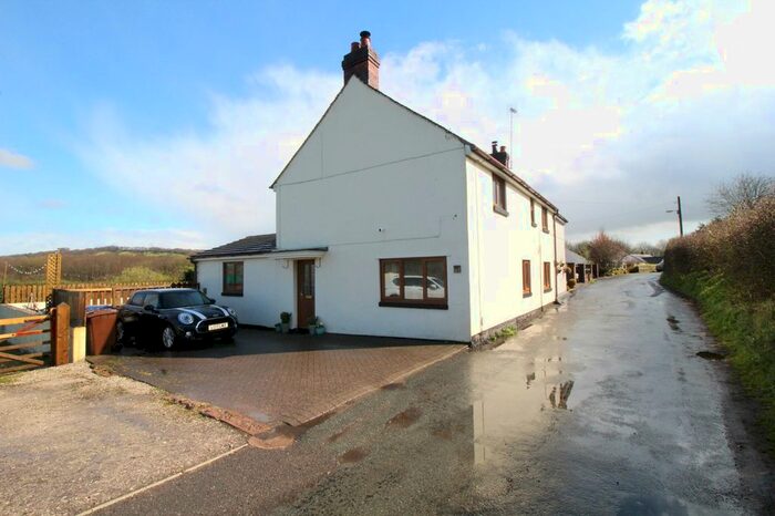 3 Bedroom Semi-Detached House For Sale In Huntley Lane, Cheadle, Stoke-On-Trent, Staffordshire, ST10