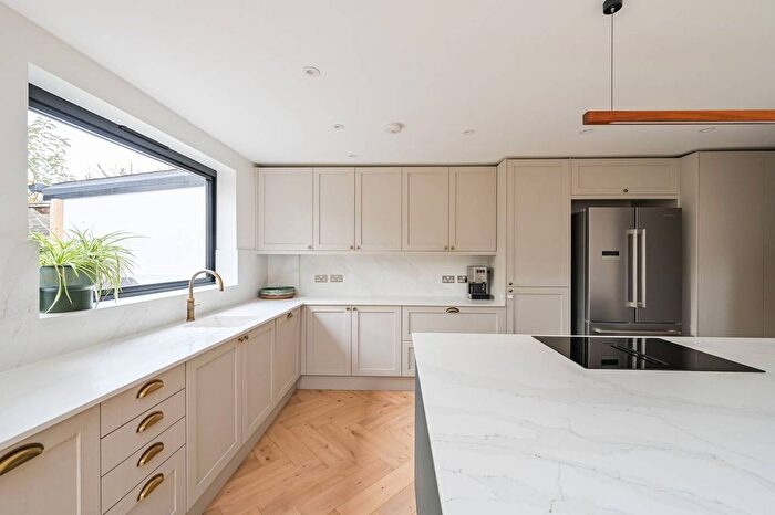 4 Bedroom Property For Sale In Osborne Road, Forest Gate, London, E7