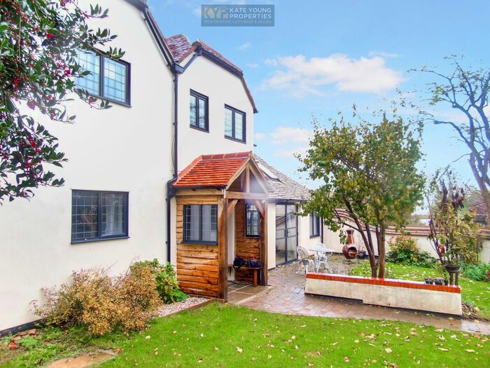 5 Bedroom Detached House To Rent In Church Lane, Chearsley, Aylesbury HP18