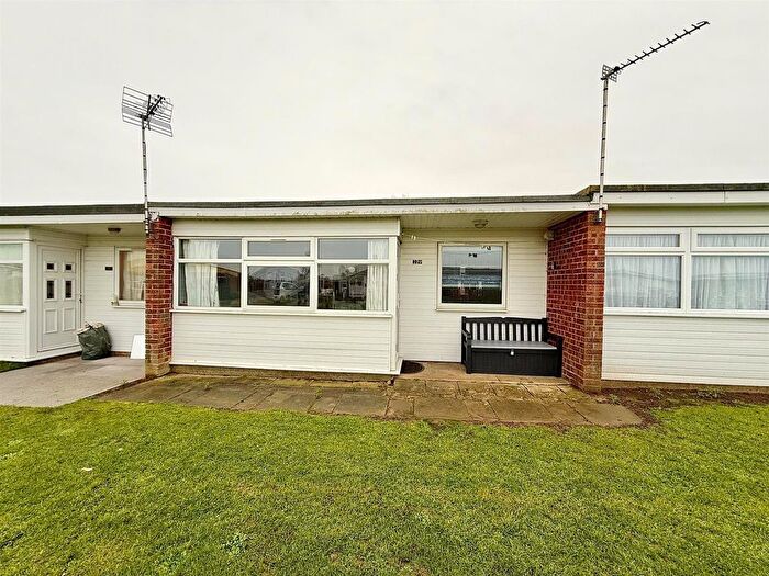 2 Bedroom Chalet For Sale In California Road, California, NR29