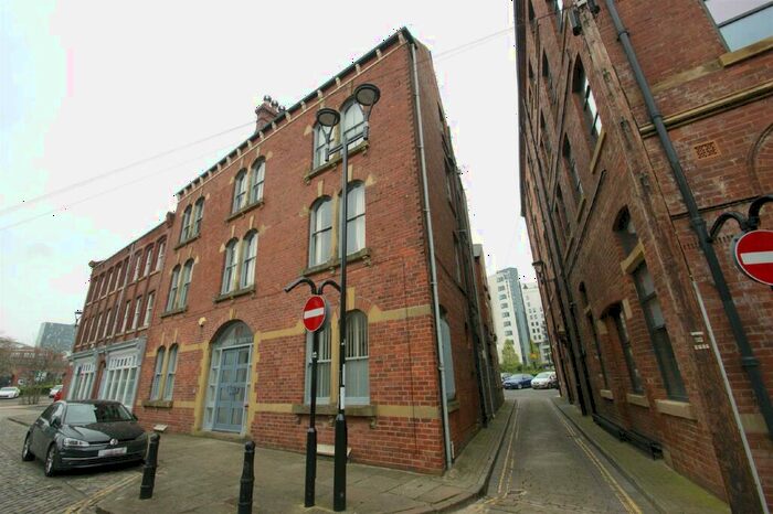 1 Bedroom Flat To Rent In Saxton House, Maude Street, Leeds, LS2