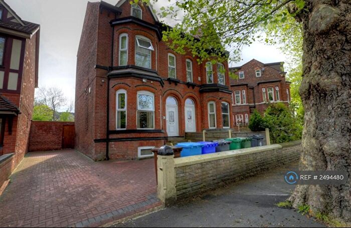 4 Bedroom Flat To Rent In Fallowfield, Manchester, M14