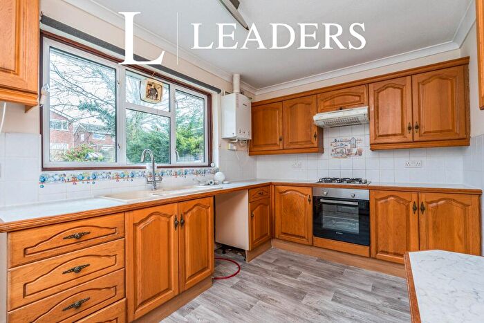 2 Bedroom Detached House To Rent In Thornhill, SO19