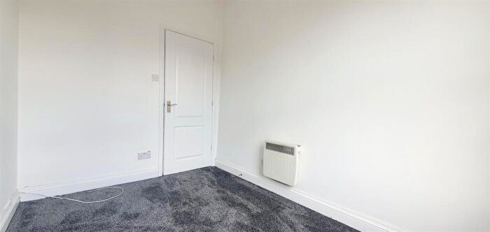 2 Bedroom Flat For Sale In Langley Road, Beckenham, BR3