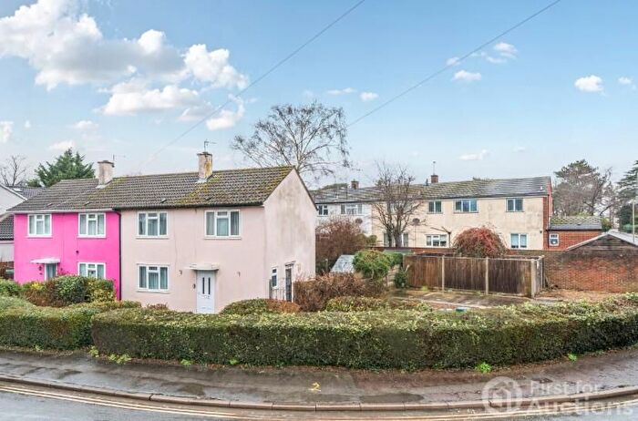3 Bedroom Semi Detached House For Sale In Girdlestone Road, Headington, OX3