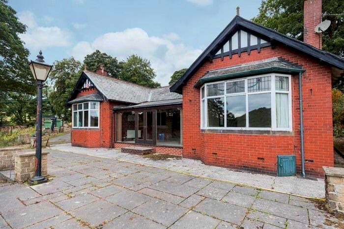 3 Bedroom Bungalow For Sale In Stainland Road, Barkisland, Halifax, HX4