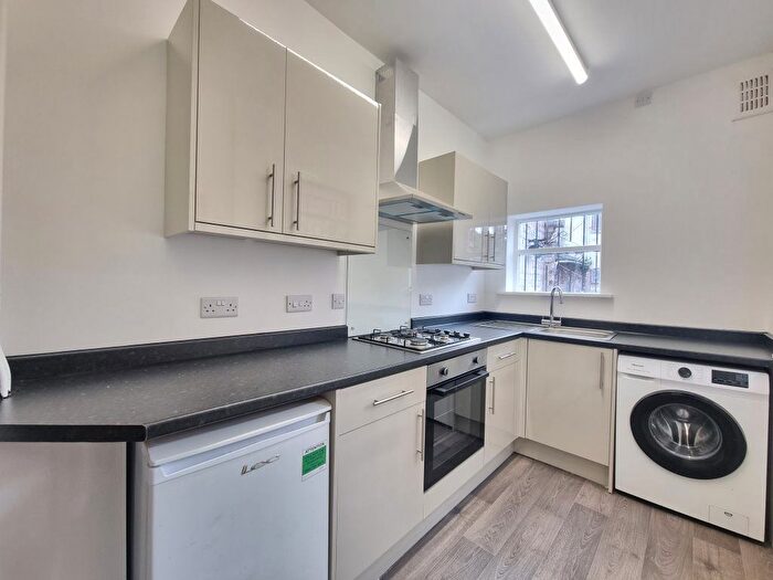 2 Bedroom Terraced House To Rent In Mill Hill Lane, Leicester, LE2