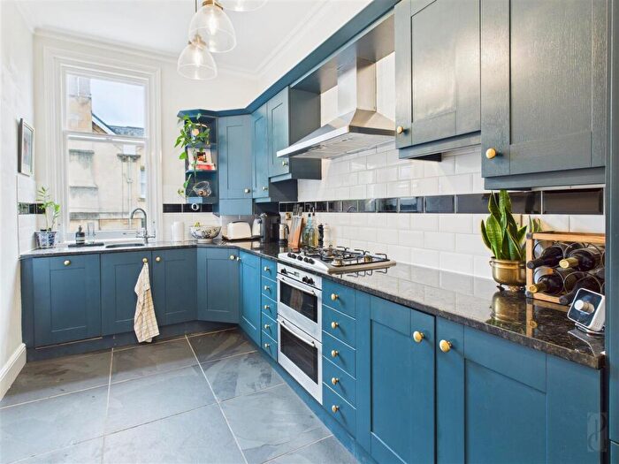 2 Bedroom Apartment To Rent In Bathampton Lane, Bathampton, Bath, BA2