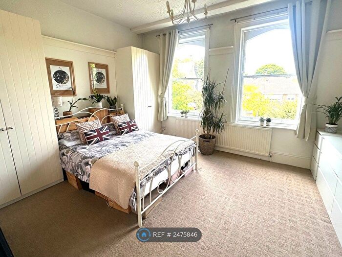 2 Bedroom Flat To Rent In Shortlands Grove, Bromley, BR2