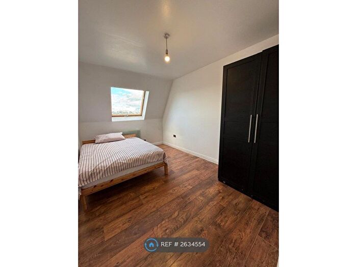 2 Bedroom Flat To Rent In Croydon, Croydon, CR0