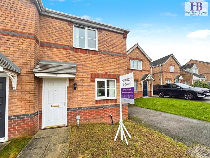 2 Bedroom Semi Detached House To Rent In Wenborough Lane, Bradford, BD4