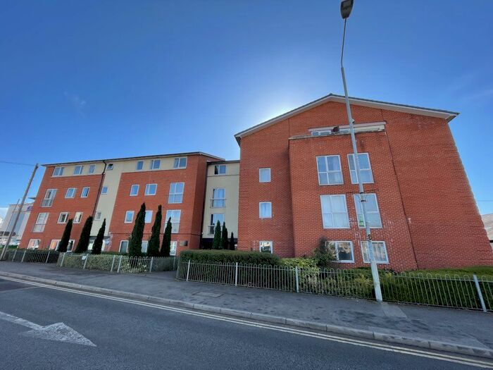 2 Bedroom Flat To Rent In Sovereign Court, Loughborough, LE11