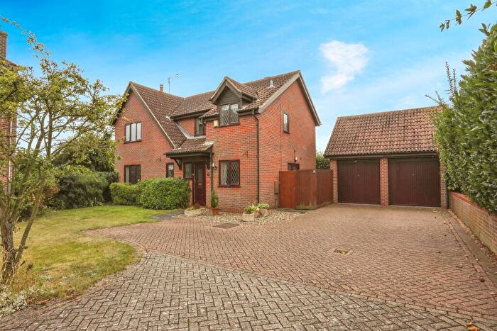 4 Bedroom Detached House For Sale In Meadowside, Wickham Market, Woodbridge, IP13