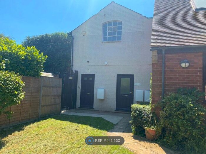 1 Bedroom Flat To Rent In Southview Avenue, Caversham, RG4