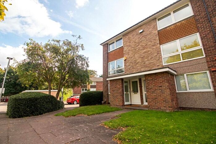 2 Bedroom Apartment To Rent In Bath Road, Reading, Berkshire, RG1