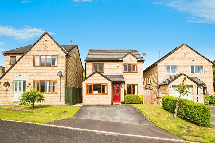3 Bedroom Detached House For Sale In Ambler Grove, Halifax, HX2
