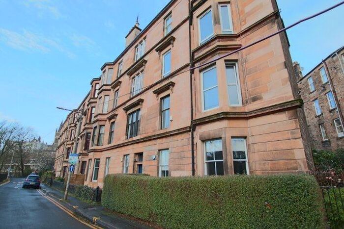 3 Bedroom Flat To Rent In Westbank Quadrant, Glasgow, G12