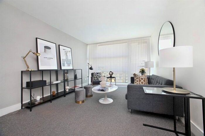 1 Bedroom Flat To Rent In Chelsea Bridge Wharf, Queenstown Road, London, SW11