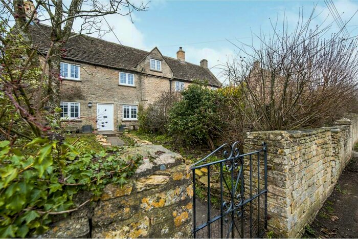3 Bedroom House To Rent In The Street, Leighterton, GL8