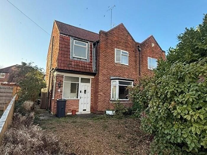 3 Bedroom Semi Detached House For Sale In Water Lane, York, YO30
